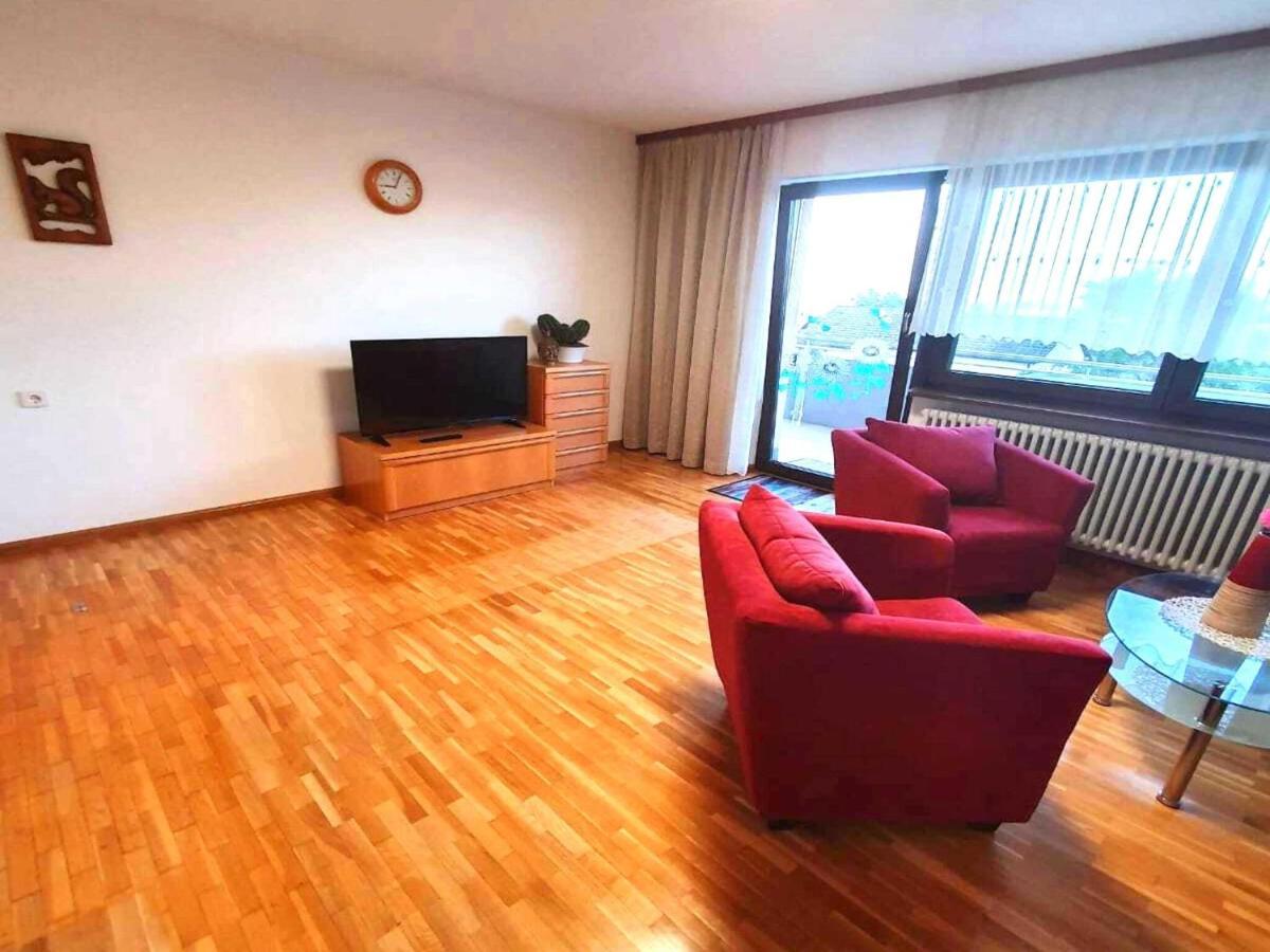 Comfortable Flat In Goerwihl With Balcony Gorwihl Екстериор снимка